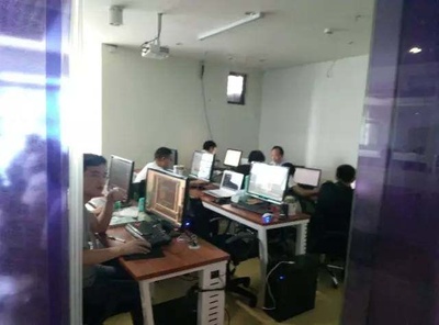 雄厚師資，科技引領 晟司科技助力學生信息技術成才之路